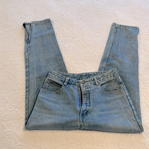 Vintage Guess Jeans, light blue wash - Picture 8 of 9